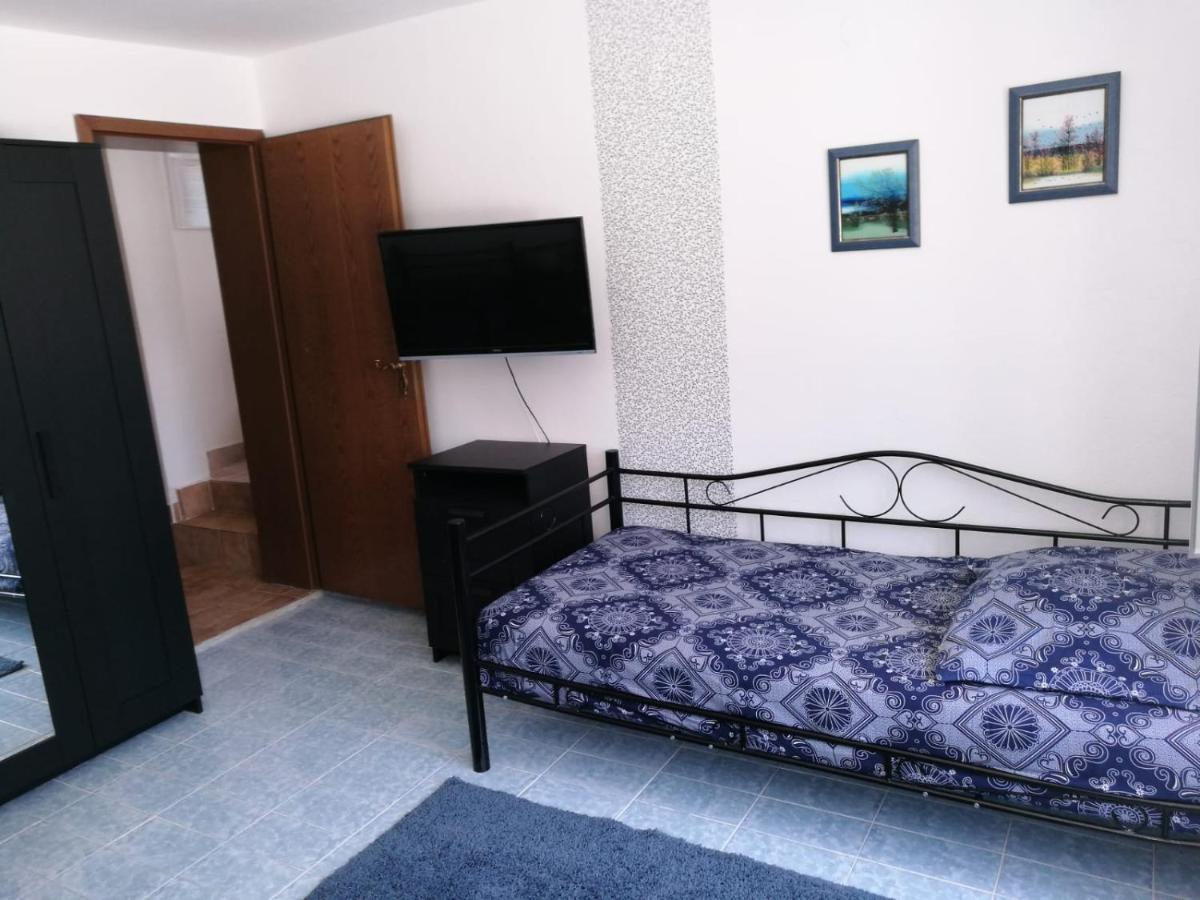 Ferienhaus Bozena Appartment 2 브르사르 외부 사진